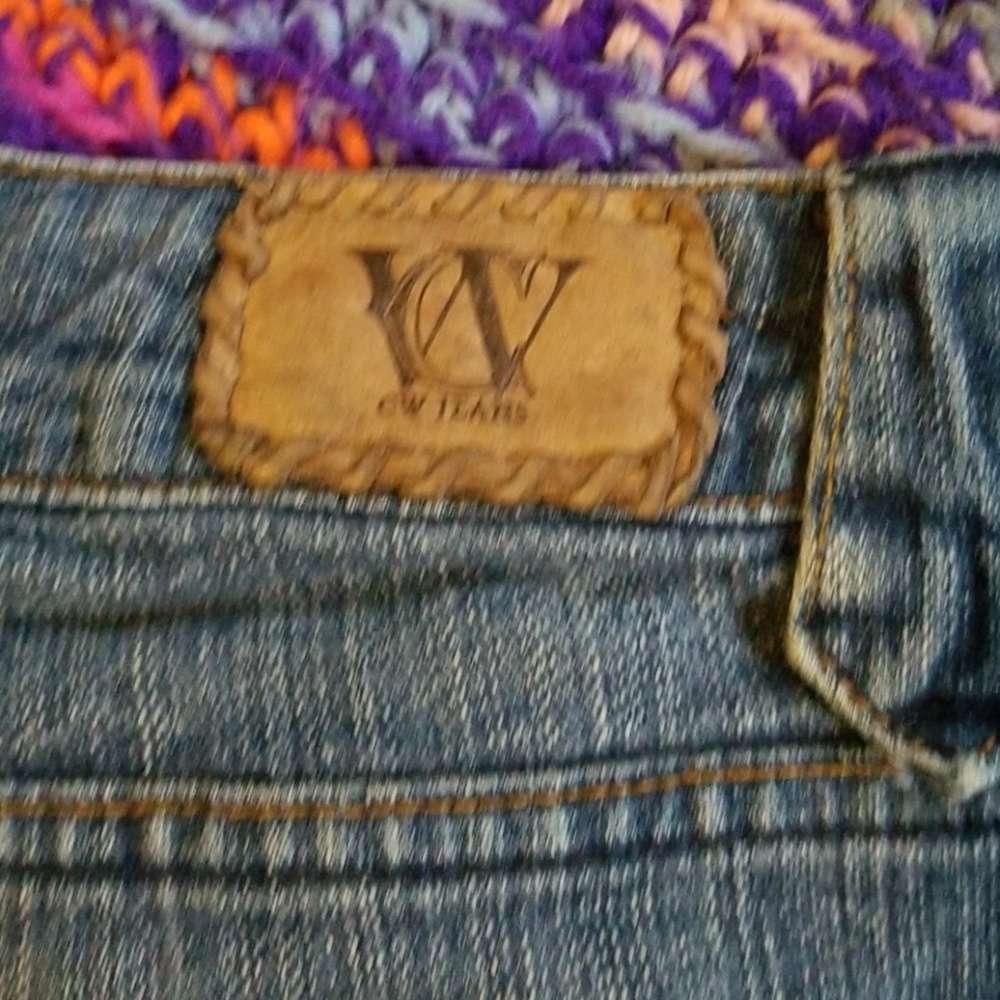 😎Denim capris💢final mark down💢 - Picture 4 of 6
